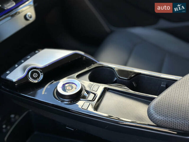 Сірий Кіа EV6, об'ємом двигуна 0 л та пробігом 150 тис. км за 26000 $, фото 72 на Automoto.ua