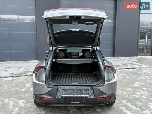 Сірий Кіа EV6, об'ємом двигуна 0 л та пробігом 109 тис. км за 24500 $, фото 9 на Automoto.ua