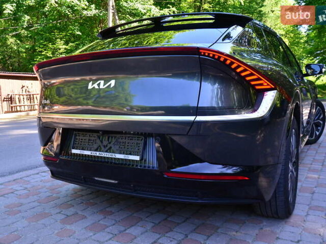 Серый Киа EV6, объемом двигателя 0 л и пробегом 76 тыс. км за 21850 $, фото 30 на Automoto.ua
