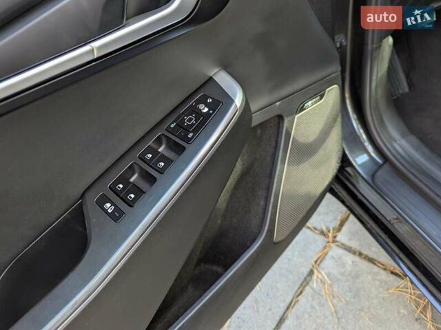 Сірий Кіа EV6, об'ємом двигуна 0 л та пробігом 140 тис. км за 23800 $, фото 8 на Automoto.ua