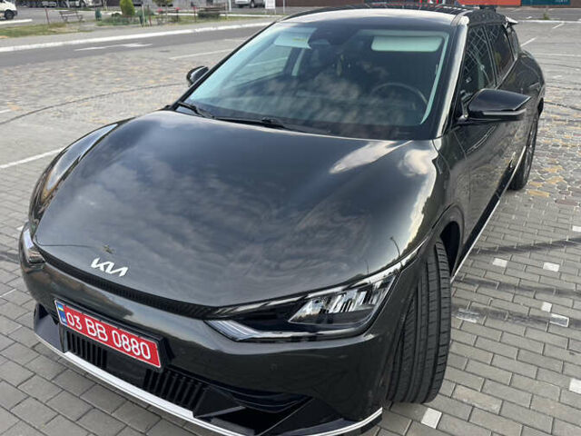Серый Киа EV6, объемом двигателя 0 л и пробегом 54 тыс. км за 27250 $, фото 26 на Automoto.ua