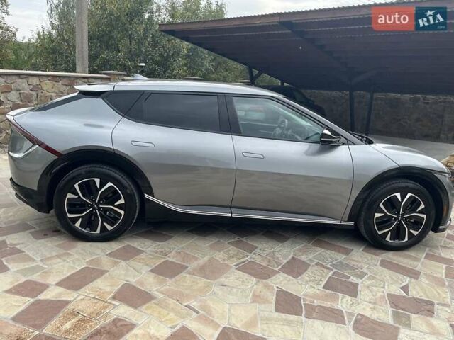 Серый Киа EV6, объемом двигателя 0 л и пробегом 91 тыс. км за 24900 $, фото 7 на Automoto.ua