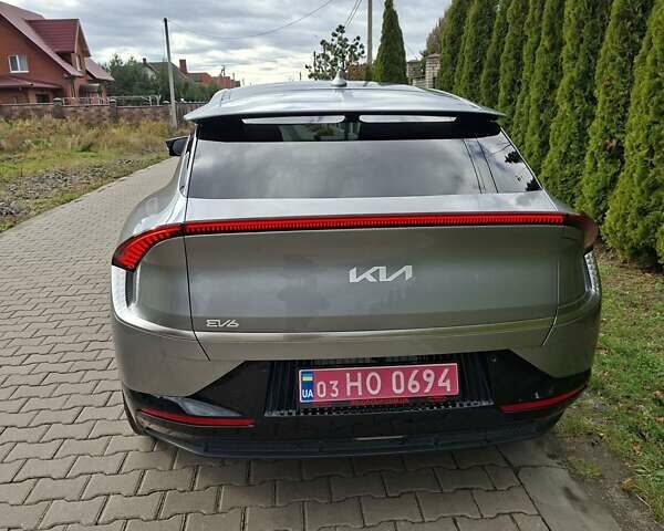 Серый Киа EV6, объемом двигателя 0 л и пробегом 120 тыс. км за 23500 $, фото 4 на Automoto.ua