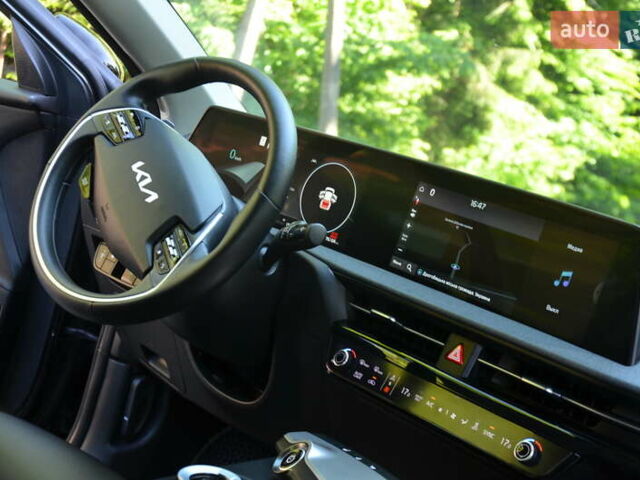 Серый Киа EV6, объемом двигателя 0 л и пробегом 76 тыс. км за 21850 $, фото 58 на Automoto.ua