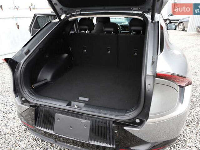 Сірий Кіа EV6, об'ємом двигуна 0 л та пробігом 67 тис. км за 15899 $, фото 25 на Automoto.ua