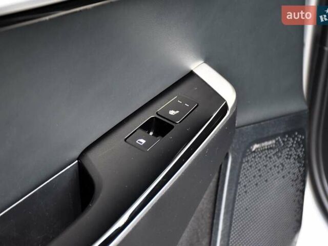 Серый Киа EV6, объемом двигателя 0 л и пробегом 164 тыс. км за 26800 $, фото 64 на Automoto.ua