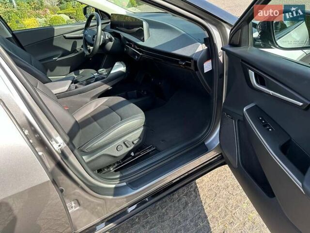 Серый Киа EV6, объемом двигателя 0 л и пробегом 47 тыс. км за 27999 $, фото 37 на Automoto.ua