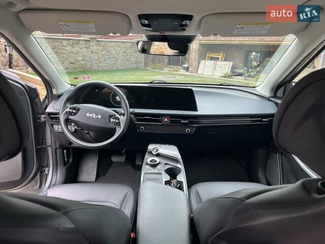 Серый Киа EV6, объемом двигателя 0 л и пробегом 91 тыс. км за 24900 $, фото 19 на Automoto.ua