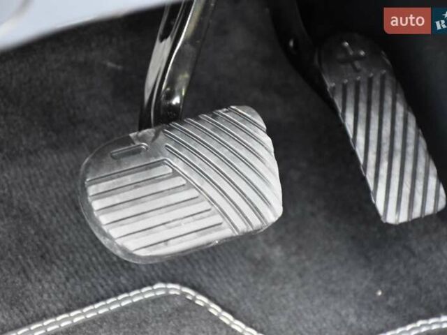 Серый Киа EV6, объемом двигателя 0 л и пробегом 164 тыс. км за 26800 $, фото 41 на Automoto.ua