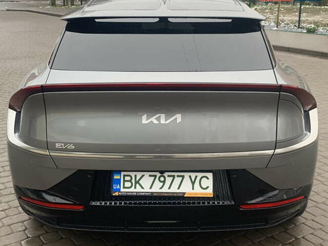 Серый Киа EV6, объемом двигателя 0 л и пробегом 171 тыс. км за 20950 $, фото 6 на Automoto.ua