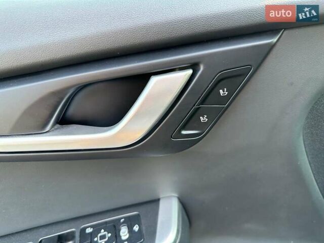 Серый Киа EV6, объемом двигателя 0 л и пробегом 47 тыс. км за 27999 $, фото 18 на Automoto.ua
