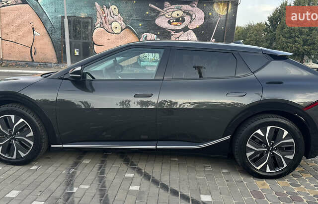 Серый Киа EV6, объемом двигателя 0 л и пробегом 54 тыс. км за 27250 $, фото 18 на Automoto.ua