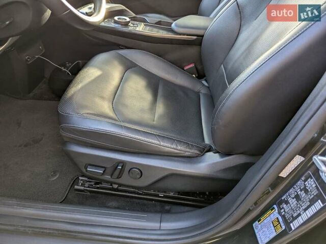 Сірий Кіа EV6, об'ємом двигуна 0 л та пробігом 140 тис. км за 23800 $, фото 18 на Automoto.ua