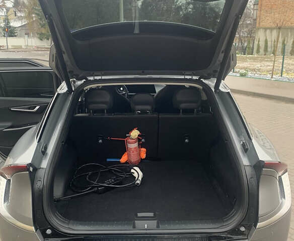 Серый Киа EV6, объемом двигателя 0 л и пробегом 171 тыс. км за 20950 $, фото 11 на Automoto.ua