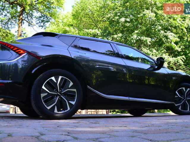 Серый Киа EV6, объемом двигателя 0 л и пробегом 76 тыс. км за 21850 $, фото 34 на Automoto.ua