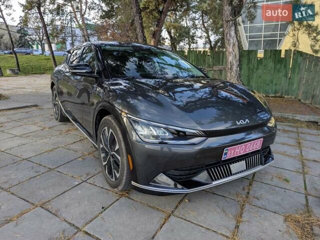Сірий Кіа EV6, об'ємом двигуна 0 л та пробігом 140 тис. км за 23800 $, фото 2 на Automoto.ua