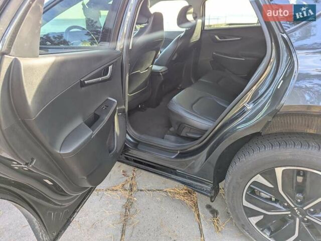 Сірий Кіа EV6, об'ємом двигуна 0 л та пробігом 140 тис. км за 23800 $, фото 29 на Automoto.ua