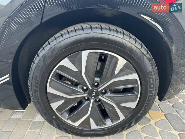 Серый Киа EV6, объемом двигателя 0 л и пробегом 54 тыс. км за 27250 $, фото 68 на Automoto.ua