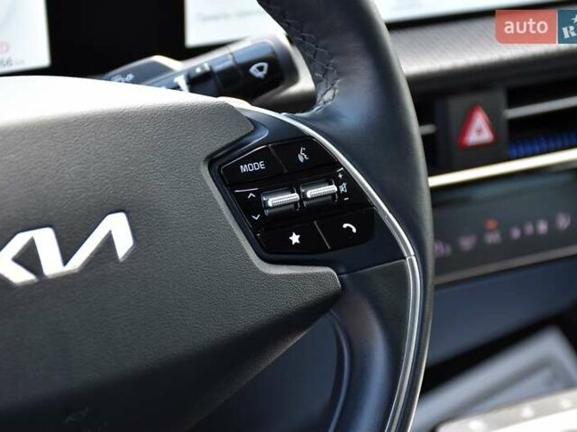 Серый Киа EV6, объемом двигателя 0 л и пробегом 164 тыс. км за 26800 $, фото 37 на Automoto.ua
