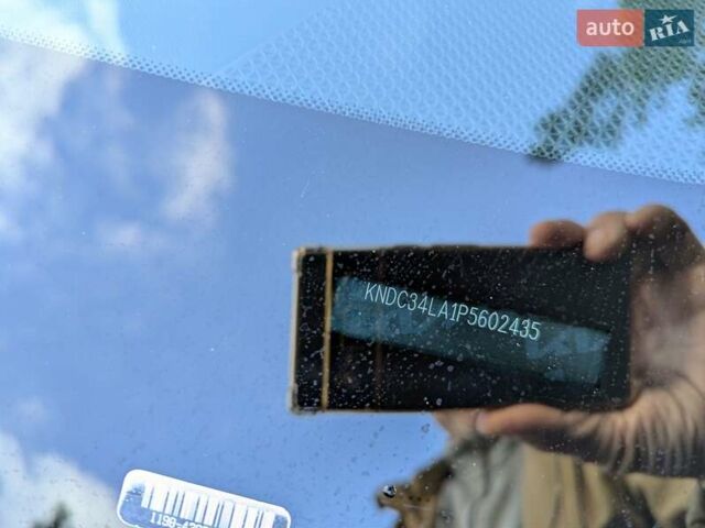 Сірий Кіа EV6, об'ємом двигуна 0 л та пробігом 140 тис. км за 23800 $, фото 16 на Automoto.ua