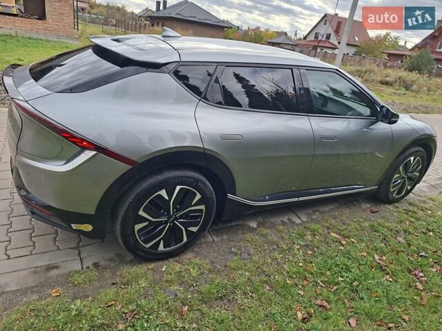 Серый Киа EV6, объемом двигателя 0 л и пробегом 120 тыс. км за 23500 $, фото 6 на Automoto.ua