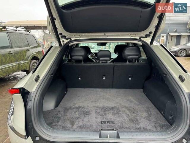 Серый Киа EV6, объемом двигателя 0 л и пробегом 20 тыс. км за 26600 $, фото 7 на Automoto.ua
