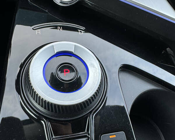 Серый Киа EV6, объемом двигателя 0 л и пробегом 54 тыс. км за 27250 $, фото 63 на Automoto.ua