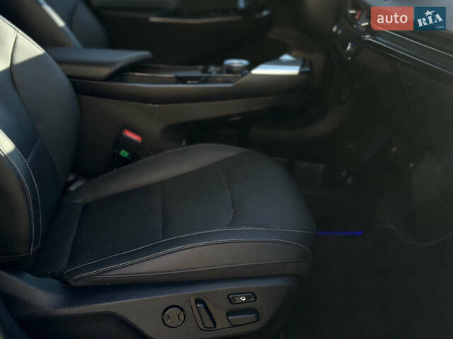 Сірий Кіа EV6, об'ємом двигуна 0 л та пробігом 150 тис. км за 26000 $, фото 41 на Automoto.ua