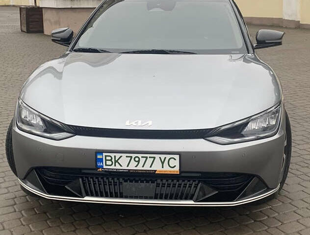 Серый Киа EV6, объемом двигателя 0 л и пробегом 171 тыс. км за 20950 $, фото 3 на Automoto.ua