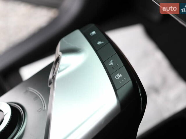 Сірий Кіа EV6, об'ємом двигуна 0 л та пробігом 67 тис. км за 15899 $, фото 30 на Automoto.ua