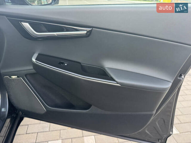Серый Киа EV6, объемом двигателя 0 л и пробегом 54 тыс. км за 27250 $, фото 44 на Automoto.ua