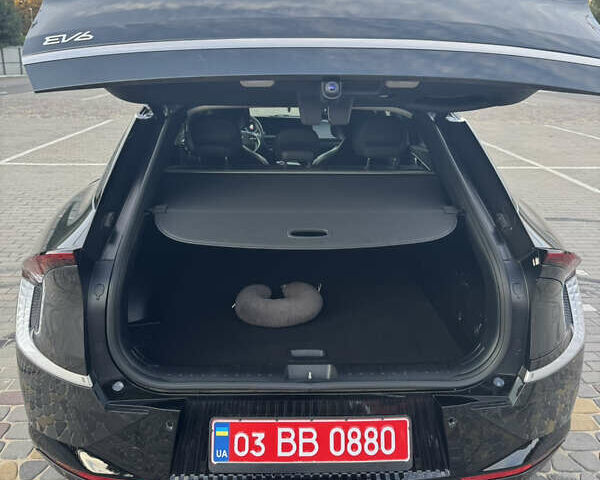 Серый Киа EV6, объемом двигателя 0 л и пробегом 54 тыс. км за 27250 $, фото 74 на Automoto.ua