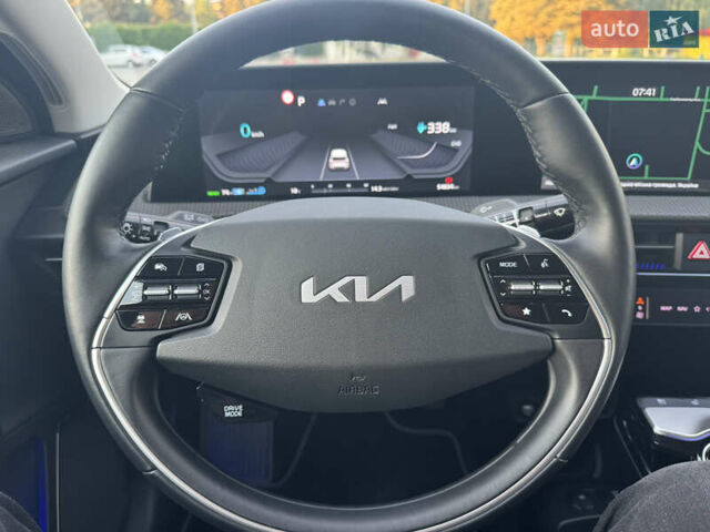 Серый Киа EV6, объемом двигателя 0 л и пробегом 54 тыс. км за 27250 $, фото 59 на Automoto.ua