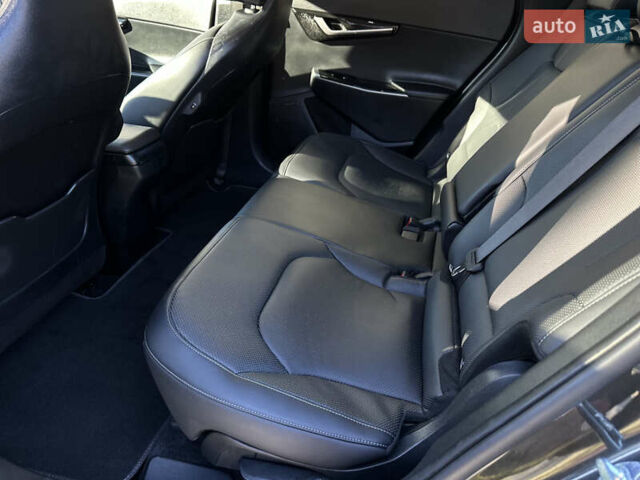 Сірий Кіа EV6, об'ємом двигуна 0 л та пробігом 150 тис. км за 26000 $, фото 45 на Automoto.ua