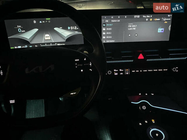 Серый Киа EV6, объемом двигателя 0 л и пробегом 18 тыс. км за 26500 $, фото 10 на Automoto.ua