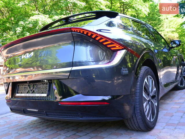 Серый Киа EV6, объемом двигателя 0 л и пробегом 76 тыс. км за 21850 $, фото 31 на Automoto.ua