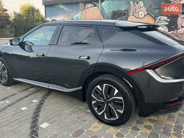 Серый Киа EV6, объемом двигателя 0 л и пробегом 54 тыс. км за 27250 $, фото 17 на Automoto.ua