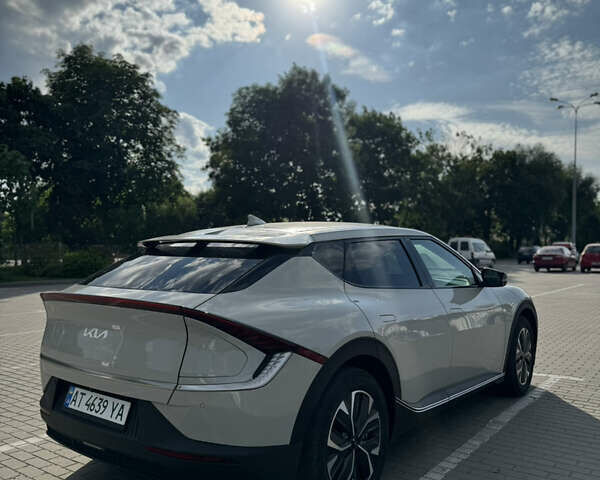 Сірий Кіа EV6, об'ємом двигуна 0 л та пробігом 14 тис. км за 22950 $, фото 11 на Automoto.ua