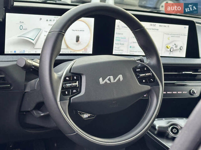 Сірий Кіа EV6, об'ємом двигуна 0 л та пробігом 31 тис. км за 24900 $, фото 11 на Automoto.ua