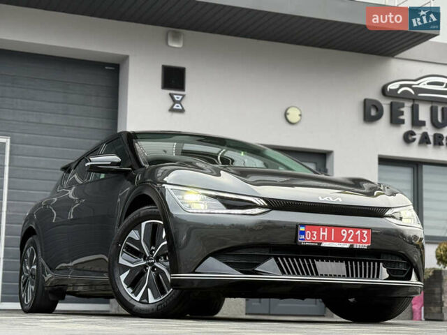 Серый Киа EV6, объемом двигателя 0 л и пробегом 47 тыс. км за 26900 $, фото 20 на Automoto.ua