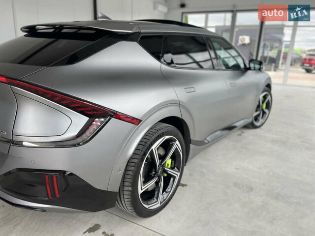 Серый Киа EV6, объемом двигателя 0 л и пробегом 3 тыс. км за 40000 $, фото 2 на Automoto.ua