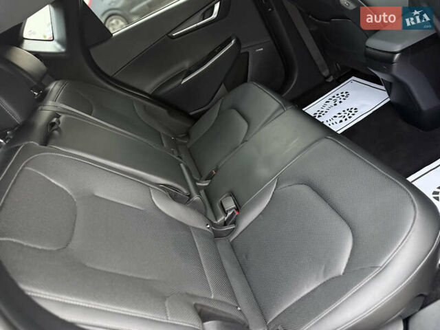 Серый Киа EV6, объемом двигателя 0 л и пробегом 47 тыс. км за 26900 $, фото 80 на Automoto.ua