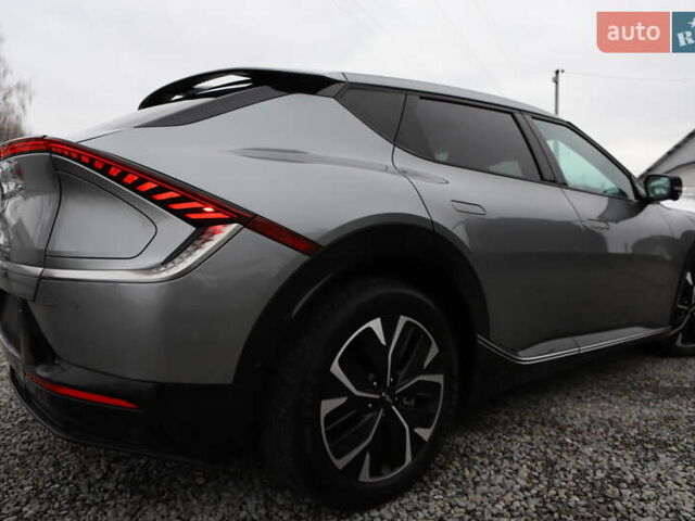 Сірий Кіа EV6, об'ємом двигуна 0 л та пробігом 310 тис. км за 16899 $, фото 16 на Automoto.ua