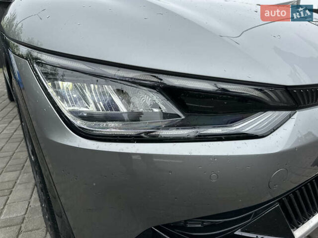 Серый Киа EV6, объемом двигателя 0 л и пробегом 23 тыс. км за 26999 $, фото 18 на Automoto.ua
