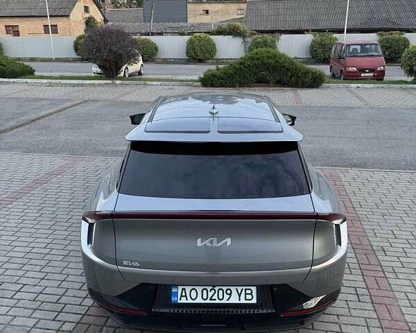 Сірий Кіа EV6, об'ємом двигуна 0 л та пробігом 18 тис. км за 31500 $, фото 21 на Automoto.ua