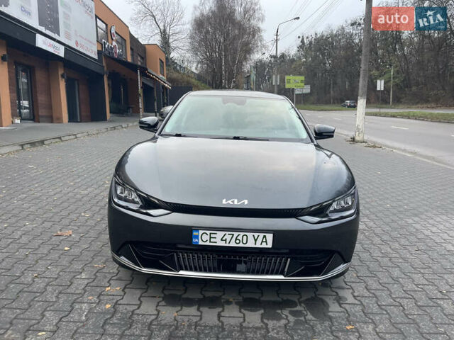 Серый Киа EV6, объемом двигателя 0 л и пробегом 68 тыс. км за 26500 $, фото 1 на Automoto.ua