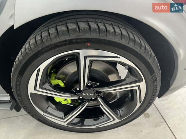 Серый Киа EV6, объемом двигателя 0 л и пробегом 3 тыс. км за 40000 $, фото 18 на Automoto.ua