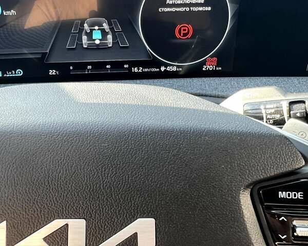 Серый Киа EV6, объемом двигателя 0 л и пробегом 5 тыс. км за 24600 $, фото 8 на Automoto.ua