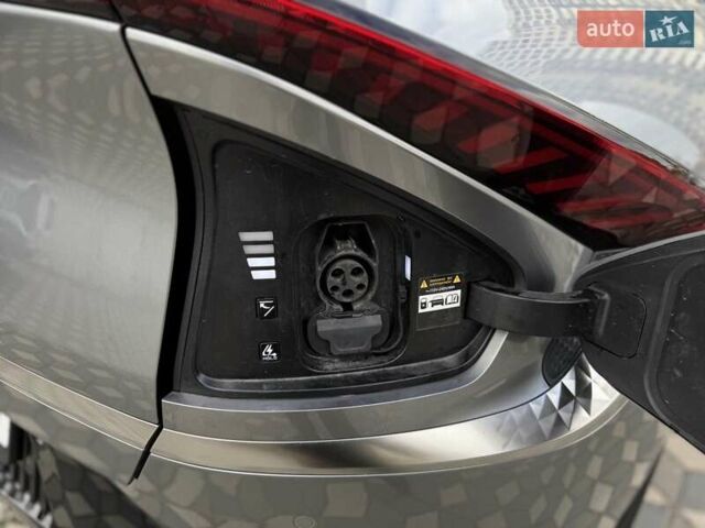 Сірий Кіа EV6, об'ємом двигуна 0 л та пробігом 43 тис. км за 26500 $, фото 13 на Automoto.ua