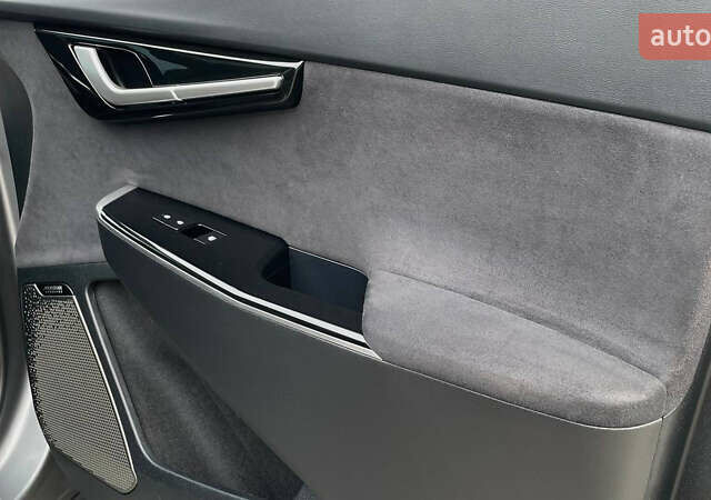 Сірий Кіа EV6, об'ємом двигуна 0 л та пробігом 19 тис. км за 27800 $, фото 73 на Automoto.ua